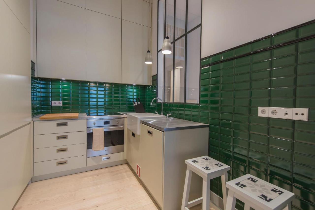 Lovelystay - Charming 3 Bedroom Wonder Downtown Lisboa Exteriör bild