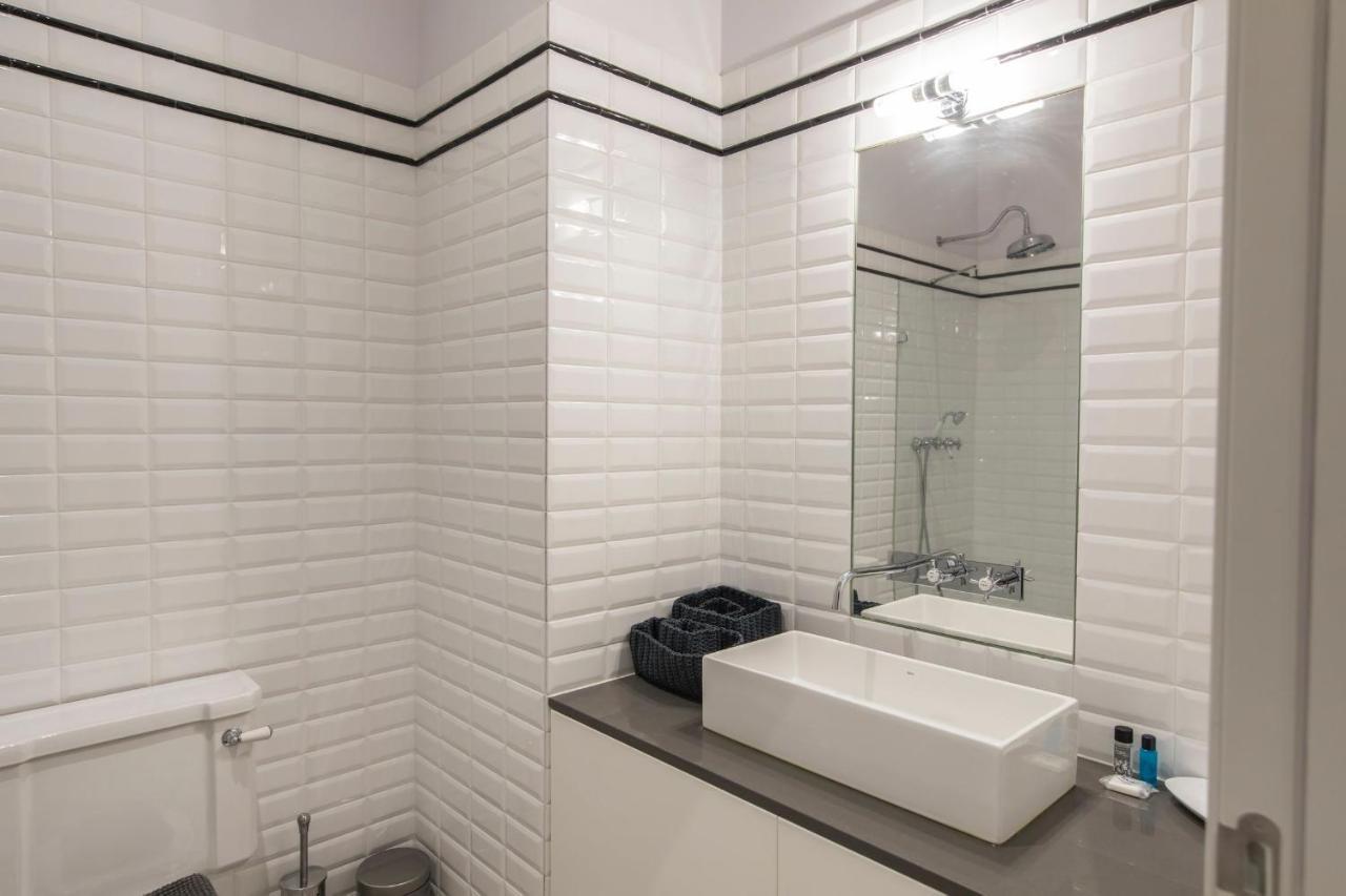 Lovelystay - Charming 3 Bedroom Wonder Downtown Lisboa Exteriör bild
